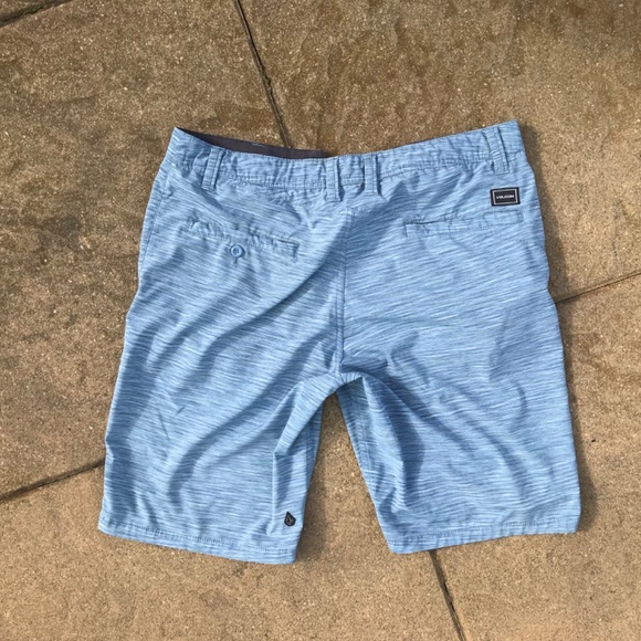 Volcom Hybrid Shorts - Picture 3 of 9